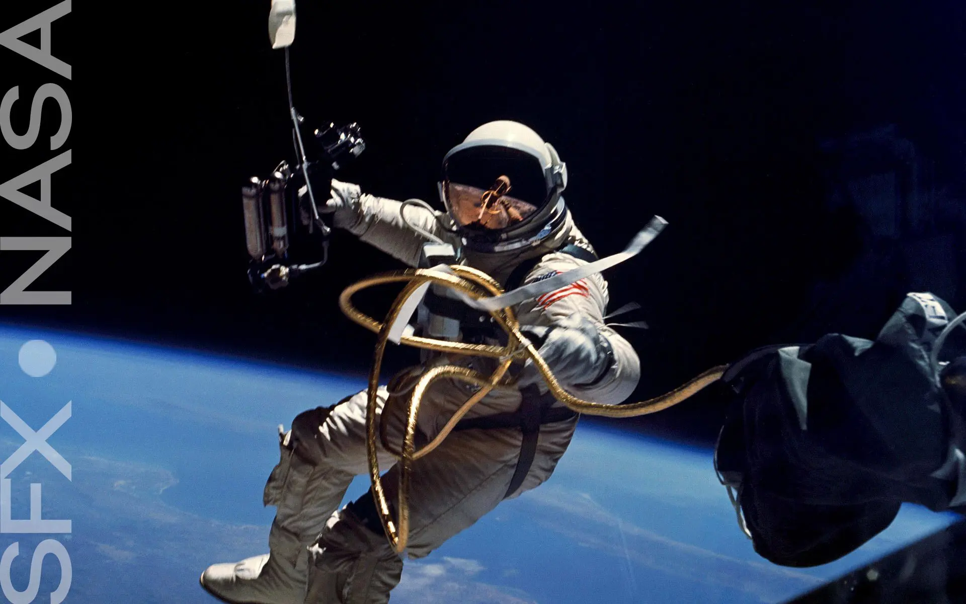 Imagem SFX NASA A produtora Jacarandá agora disponibiliza uma livraria de efeitos sonoros gratuitos, de domínio público e livres de royalties.  A livraria inclui os sons do programa espacial da NASA, além uma coleção variada de efeitos sonoros. São 340 arquivos nesta primeira versão, totalizando quase 3GB de material. Faça o download agora: https://jacarandatrilhas.com/efeitos-sonoros-free/