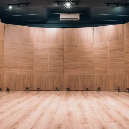 L1040147 Pano 1 De Segunda a Sexta, das 8h as 22h. Horários especiais poderão ser combinado. Diárias serão cobradas a partir do horário agendado.