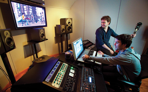 Entrevista com Julian Ludwig (Diretor Jacarandá) na ISTOÉ Independente sobre a música para games.