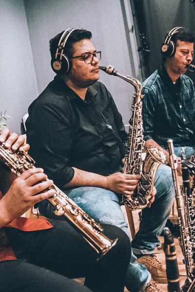 Estudio de gravacao - musica - producao musical - gravacao de musica em sao paulo saxofone 2 Estudio de gravacao - musica - producao musical - gravacao de musica em sao paulo saxofone 2