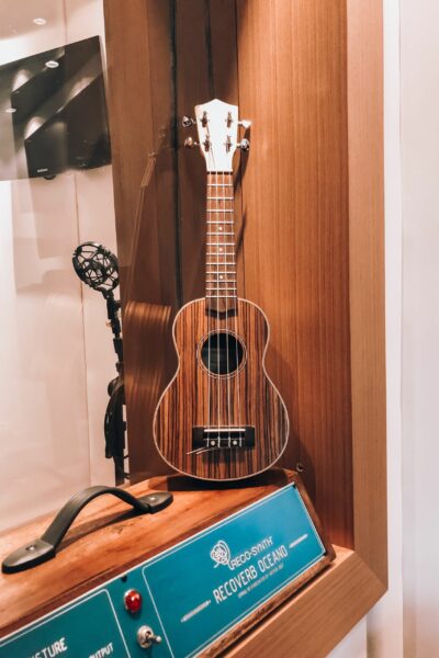 Estudio de gravacao - musica - producao musical - gravacao de musica em sao paulo ukelele Estudio de gravacao - musica - producao musical - gravacao de musica em sao paulo ukelele